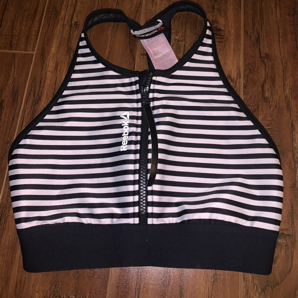 Sports bra zip up